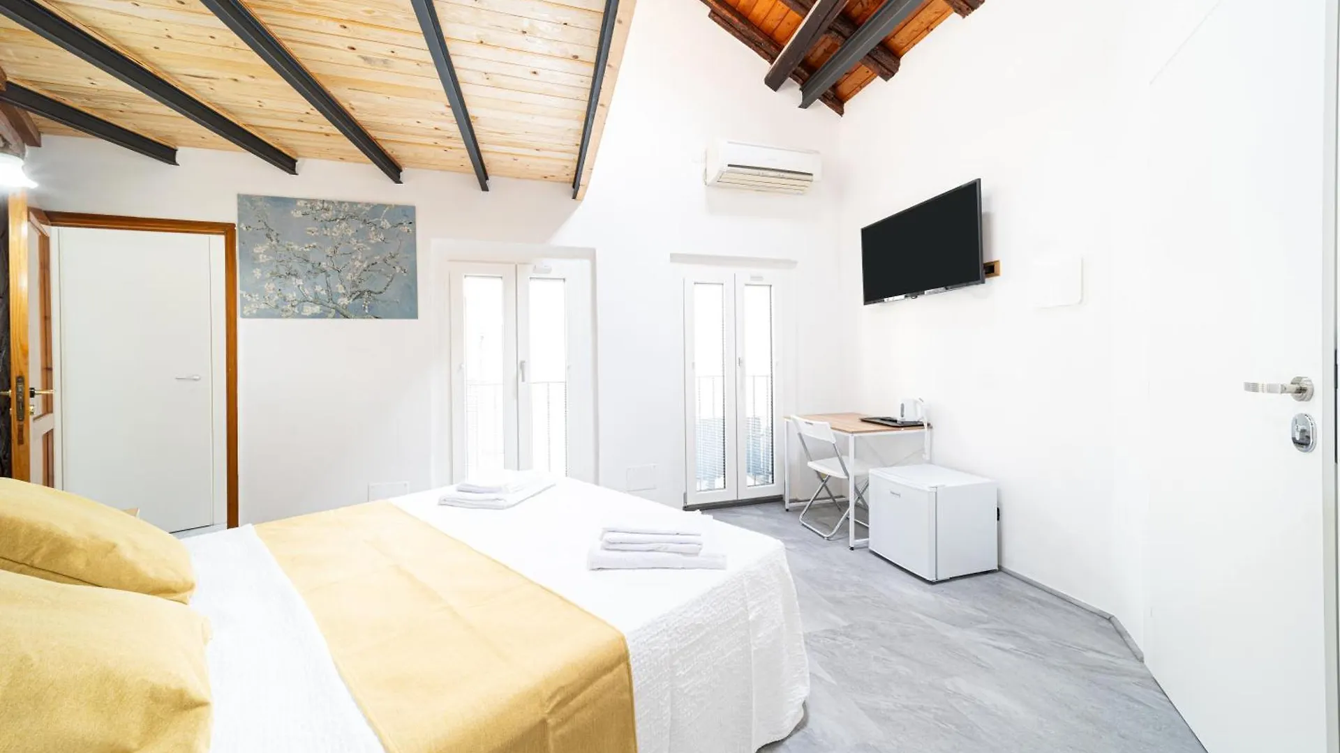 Volcano'S Suite - Mandorlo - The First Eco - Chic Suite In Sicily Catania