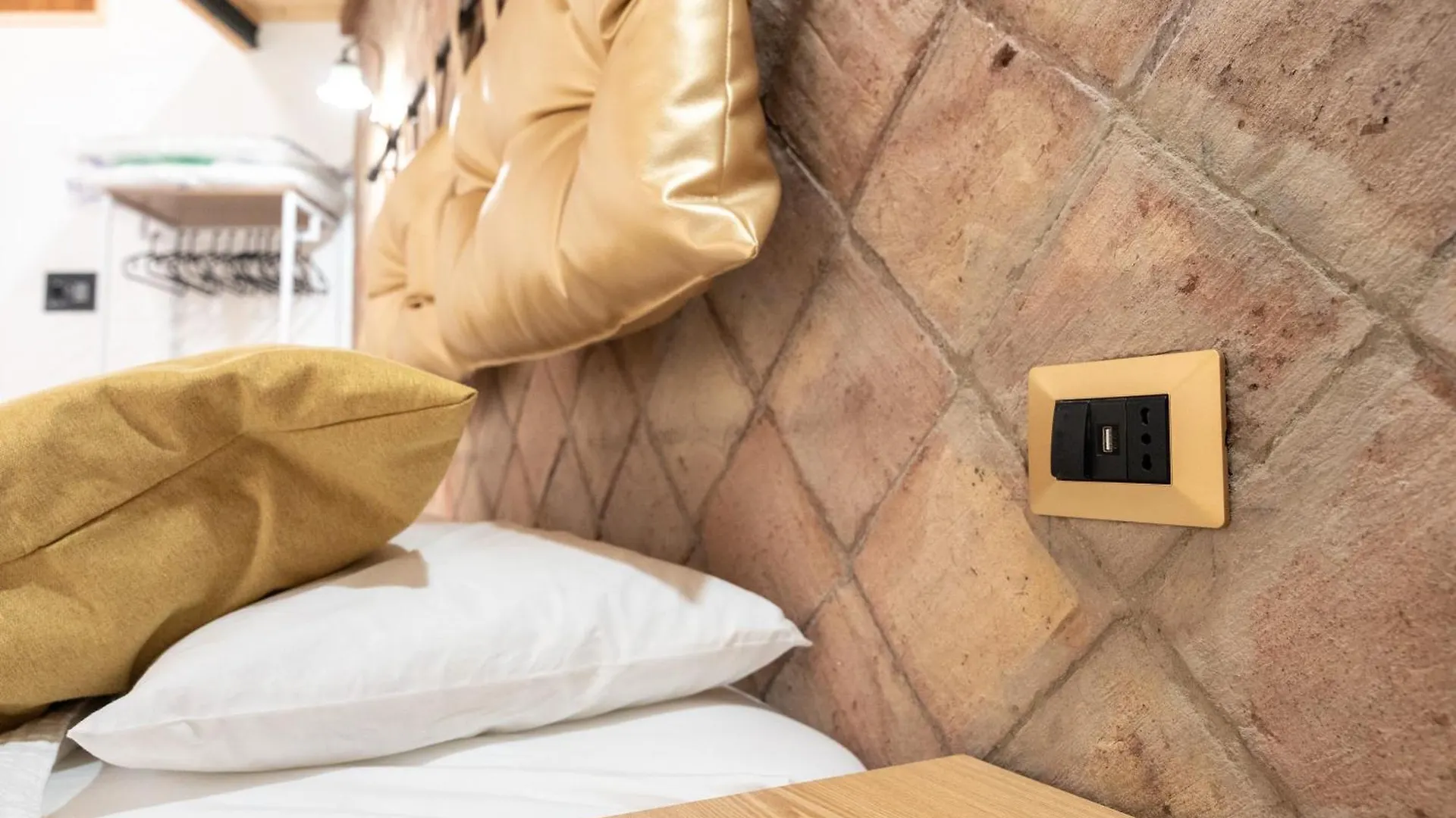 Volcano'S Suite - Mandorlo - The First Eco - Chic Suite In Sicily Catania Italy